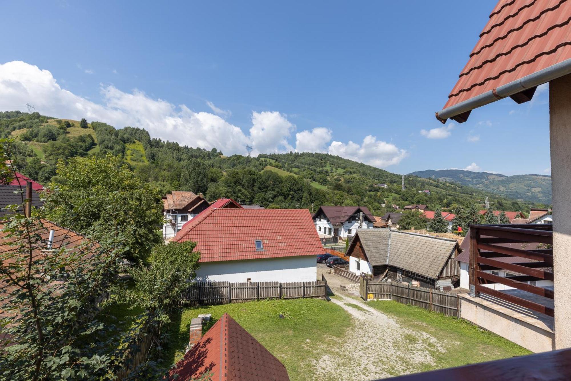 Villa Roua Bran  Buitenkant foto